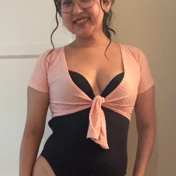 Pink Dotted Cropped Tie Shrug - Picture 1 of 5